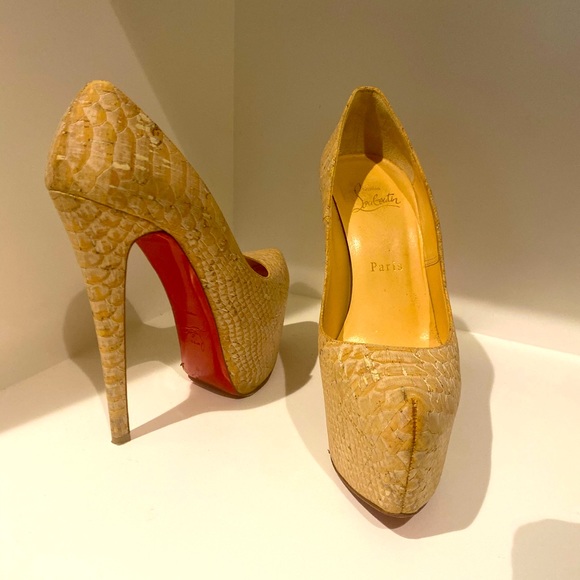 Christian Louboutin heels - Picture 1 of 1